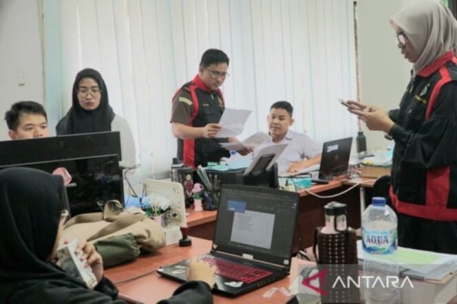 
Kejati Sumut geledah Satker Perumahan dugaan korupsi rumah susun