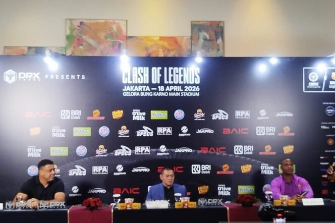 
Mantan pelatih timnas Kluivert absen di pertandingan Clash of Legends