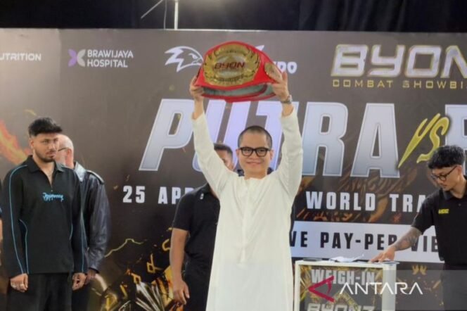 
Ronal Siahaan vs Putra Abdullah berebut gelar Byon Kickstriking Asia