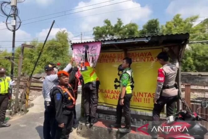 
Pemkot sosialisasi penutupan perlintasan rel kereta Manggarai–Cawang