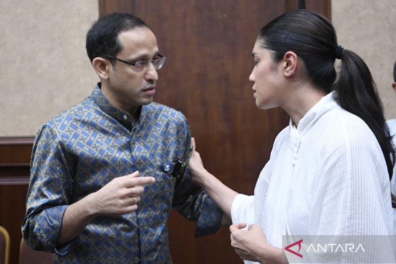 Nadiem Makarim jalani sidang kasus Chromebook setelah alami sakit